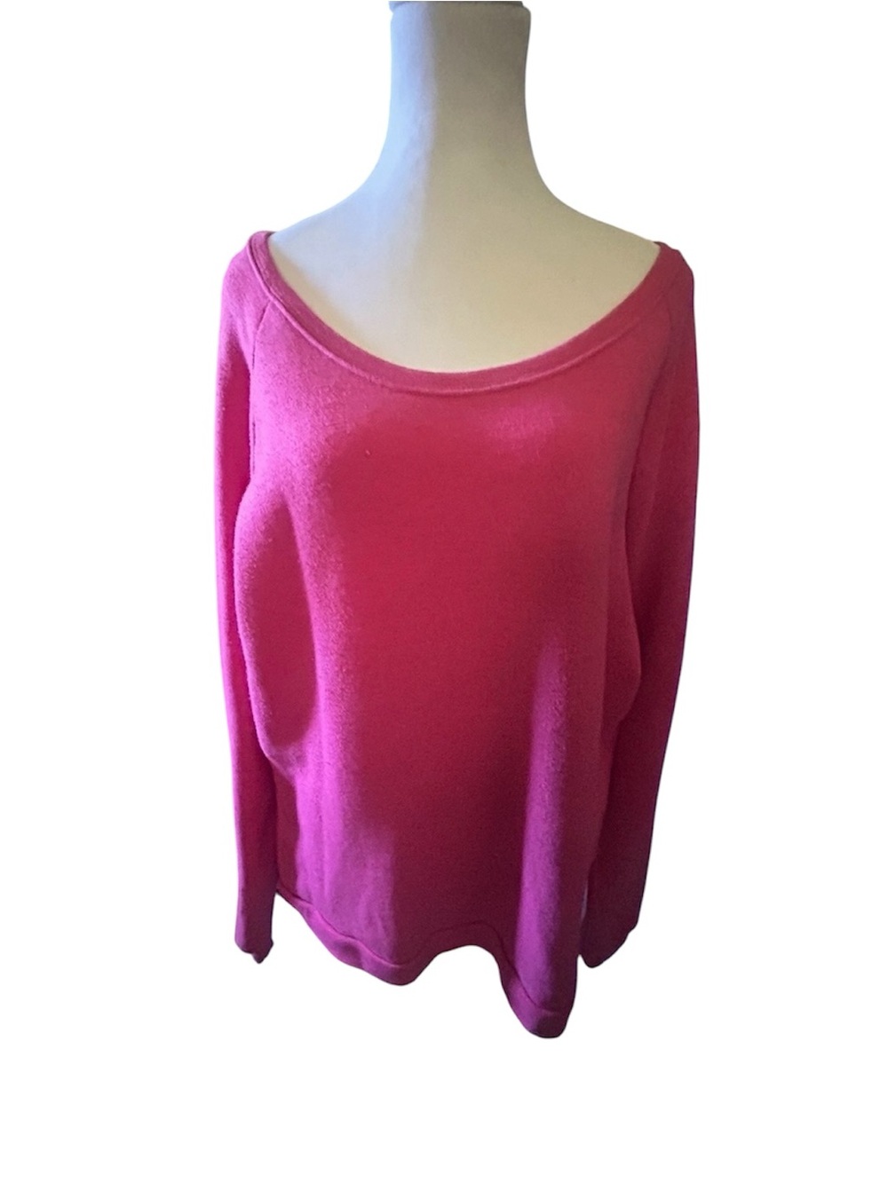 Alternative Earth size XL Women's Off-the-Shoulder Hot Pink Sweatshirt